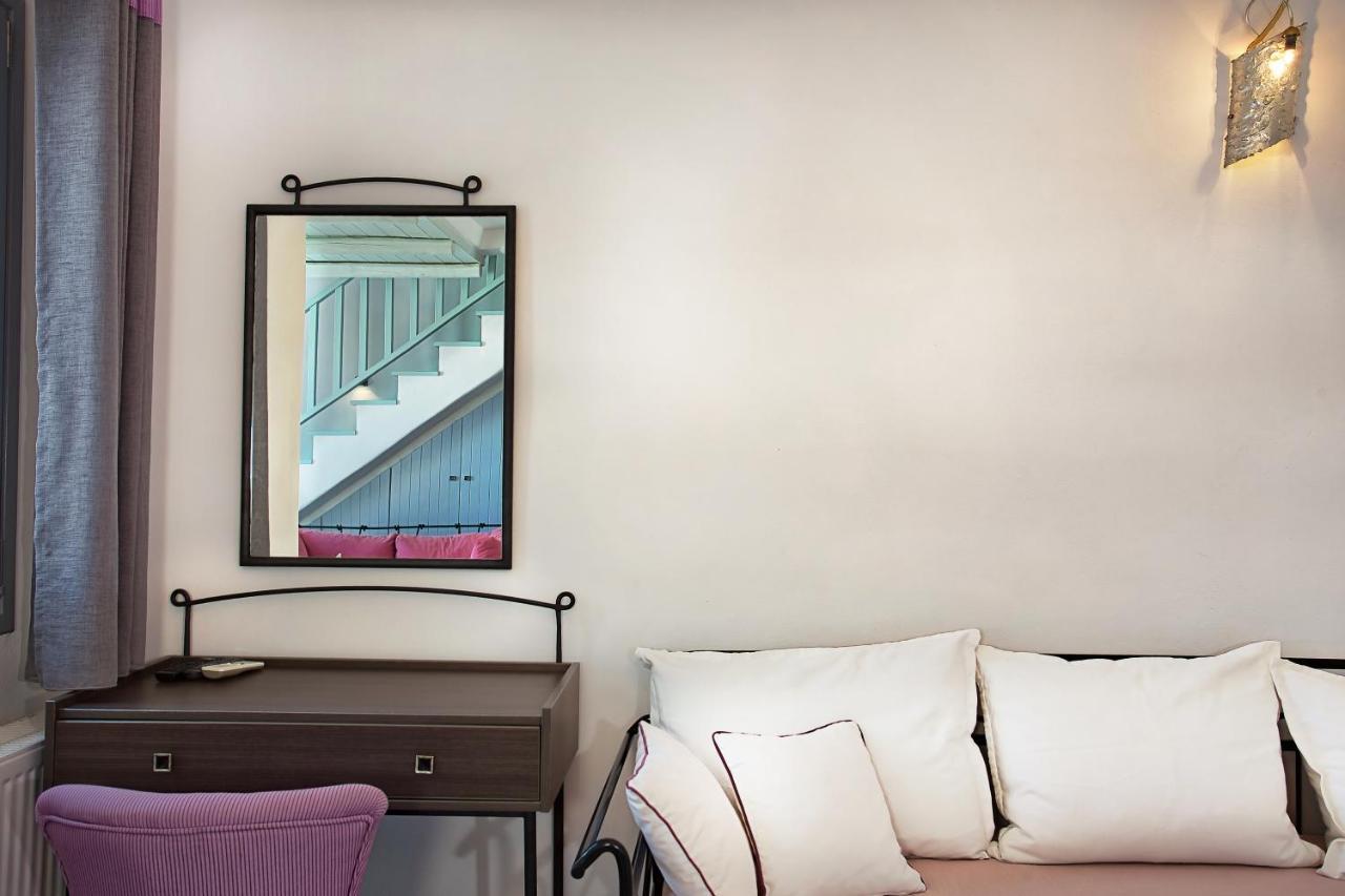 Ianthi Boutique Guesthouses Skyros Ngoại thất bức ảnh